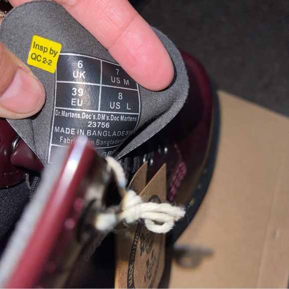 Dr Martens VEGAN 1460 LACE UP BOOTS M7/W8 - Picture 4 of 7